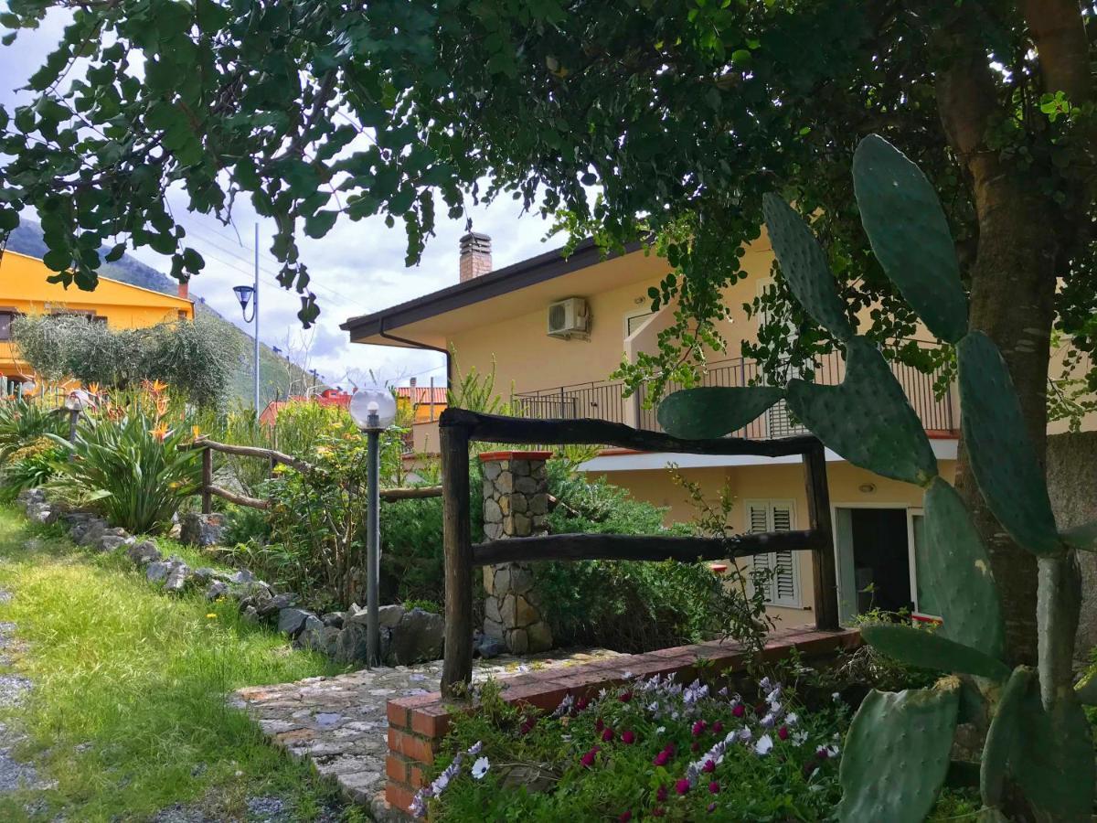 B&B Villa Degli Ulivi Прая-а-Маре Экстерьер фото